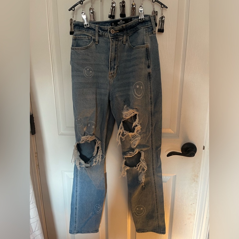 Hollister smiley face straight leg jeans